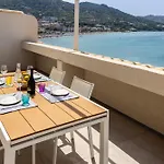 Aurea Collection Sea View Apartament *
